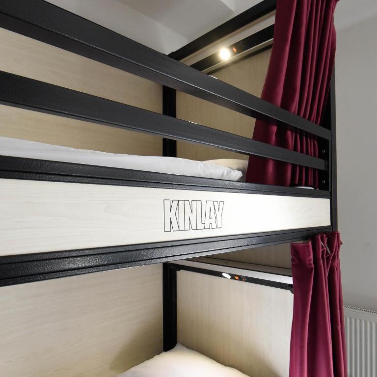 Kinlay Hostel Eyre Square Galway Ngoại thất bức ảnh